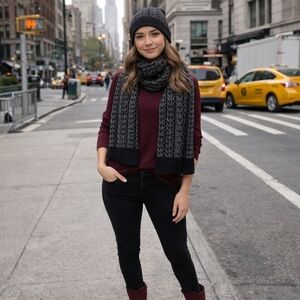 MICHAEL KORS BLACK DARK GRAY BEANIE AND SCARF SIGNATURE LOGO GIFT SET